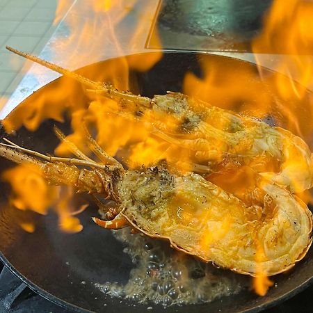 Logis Hotel, Chalets Et Restaurant Les Chatelmines لابْريسْ المظهر الخارجي الصورة