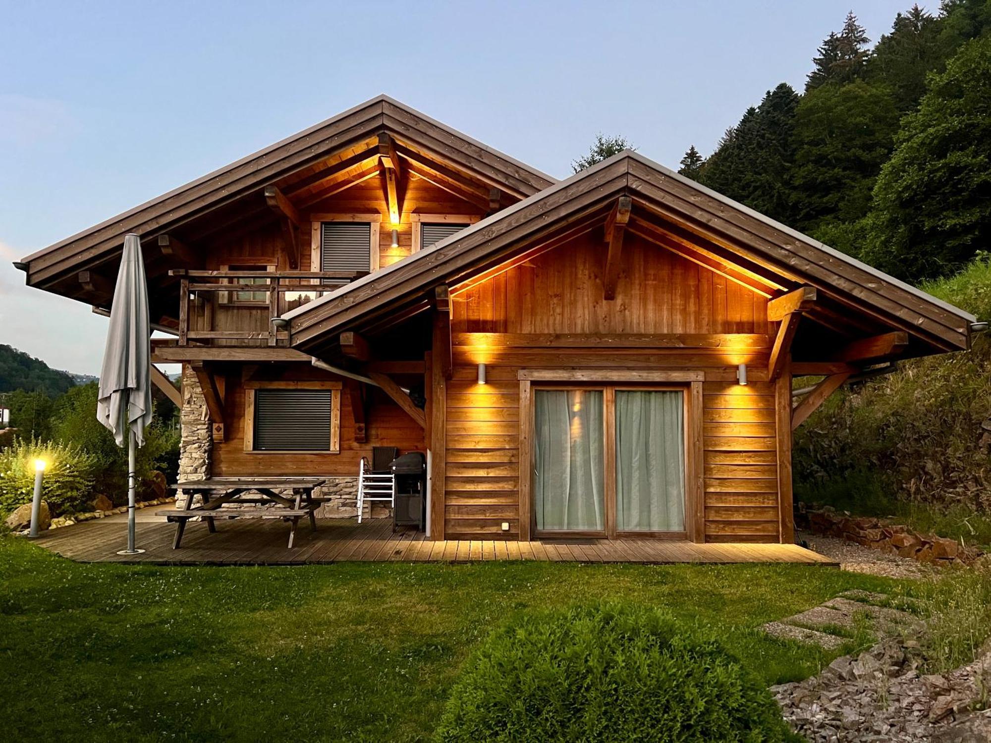 Logis Hotel, Chalets Et Restaurant Les Chatelmines لابْريسْ المظهر الخارجي الصورة
