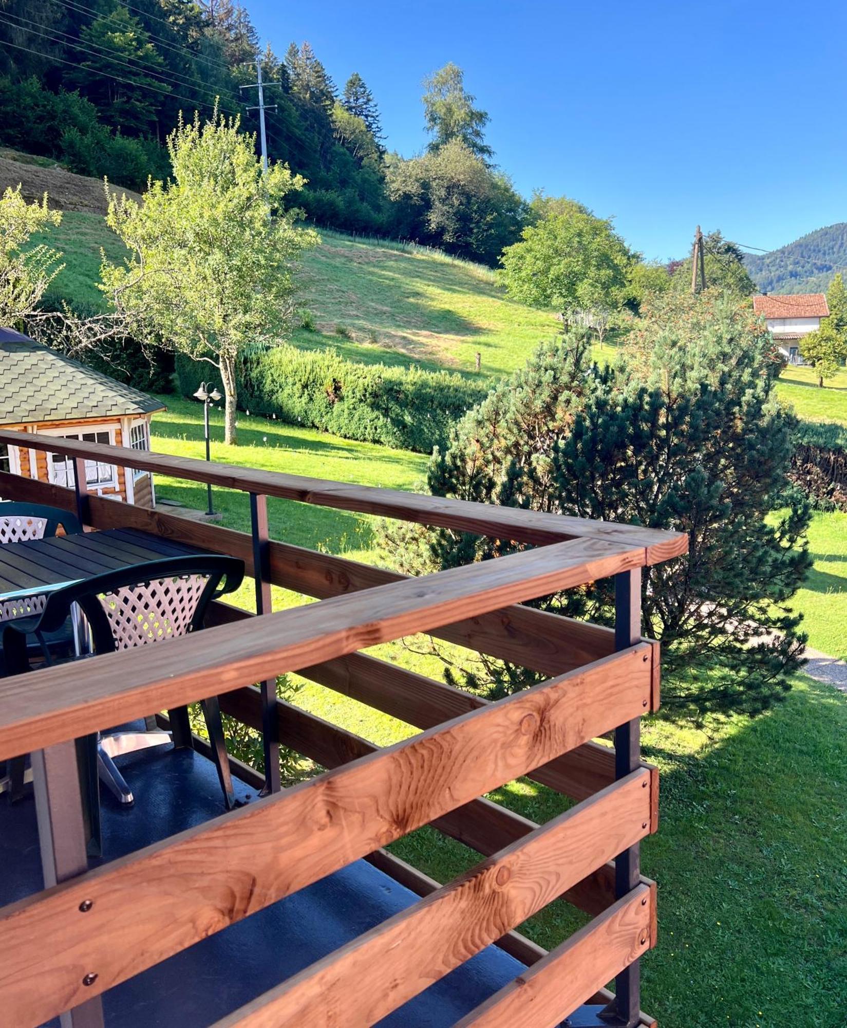 Logis Hotel, Chalets Et Restaurant Les Chatelmines لابْريسْ المظهر الخارجي الصورة