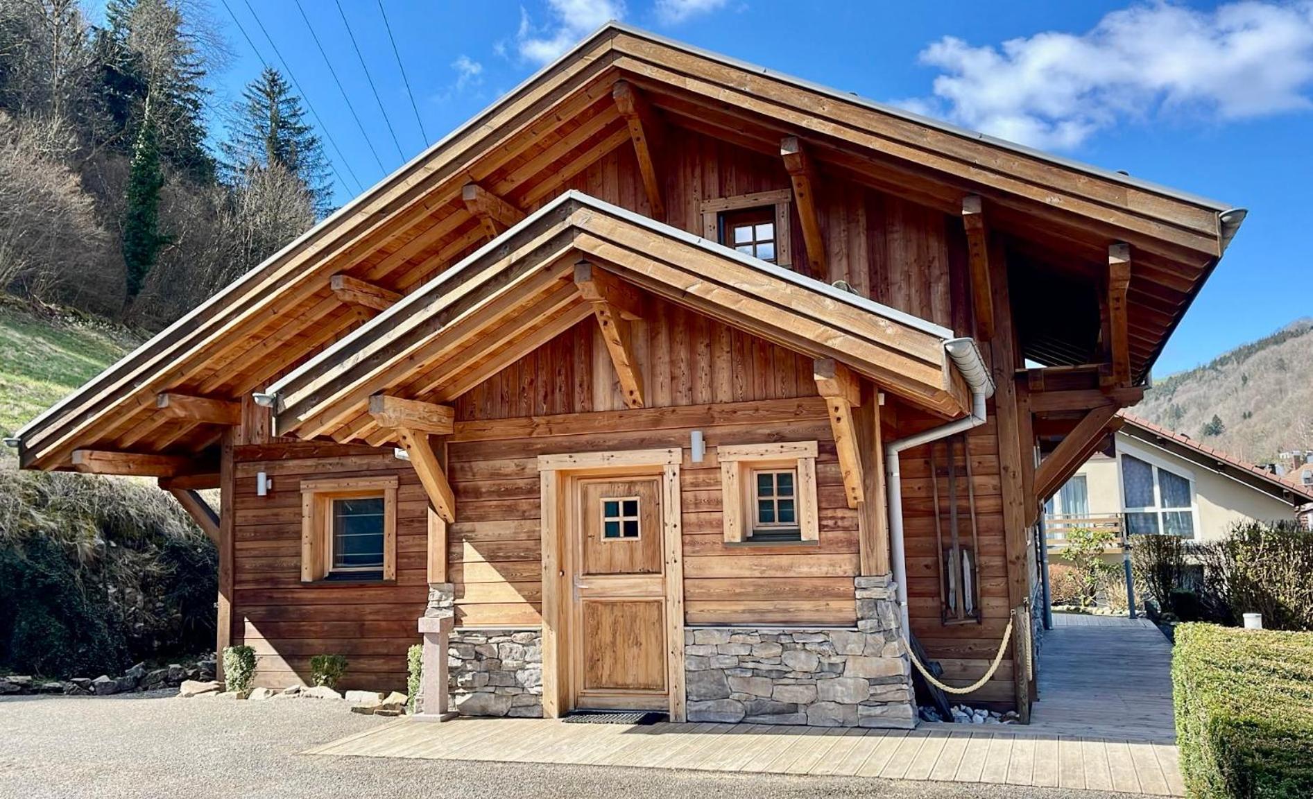 Logis Hotel, Chalets Et Restaurant Les Chatelmines لابْريسْ المظهر الخارجي الصورة