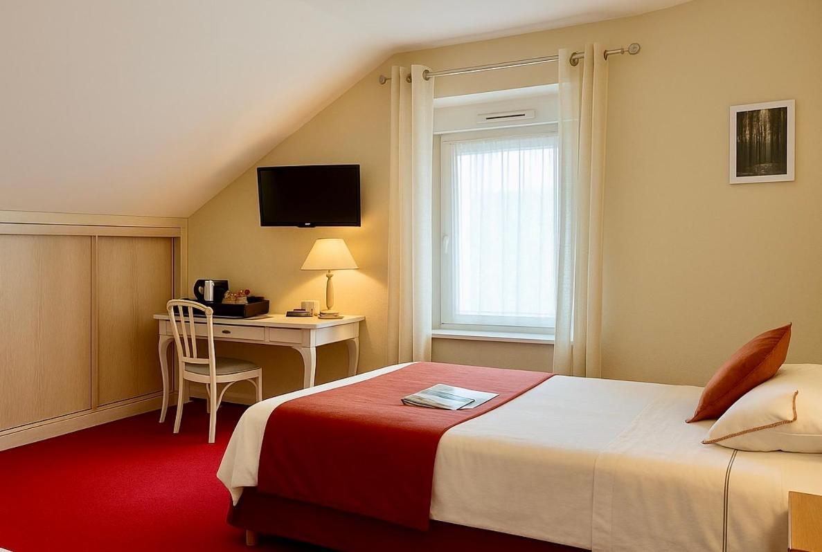 Logis Hotel, Chalets Et Restaurant Les Chatelmines لابْريسْ المظهر الخارجي الصورة